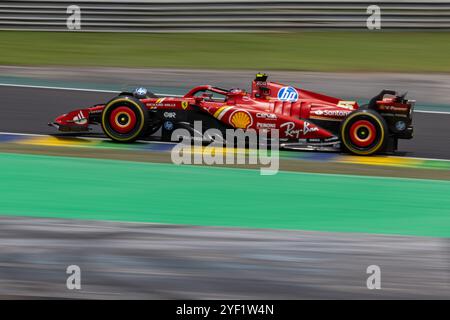 Sao Paulo, Brésil. 02 novembre 2024. SAO PAULO, BRÉSIL - NOVEMBER 02 : #55, Carlos SAINZ Jr., ESP, Scuderia Ferrari HP, SF-24 Ferrari lors de la course de sprint du FIA ​​Formula One Grand Prix brésilien à Autódromo José Carlos Pace le 02 novembre 2024 à Interlagos, Sao Paulo, Brésil. (Rodolfo Buhrer /SPP) crédit : photo de presse sportive SPP. /Alamy Live News Banque D'Images