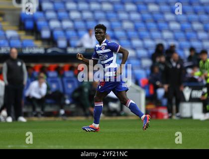 2 novembre 2024 ; Select car Leasing Stadium, Reading, Berkshire, Angleterre ; FA Cup First Round Football, Reading versus Fleetwood Town ; Mamadi Camara de Reading Banque D'Images