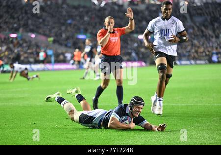 Édimbourg, Royaume-Uni. 2 novembre 2024. Darcy Graham, de l'Écosse, marque son 3e essai lors du match Autumn Nation Series au Murrayfield Stadium, à Édimbourg. Le crédit photo devrait se lire : Neil Hanna/Sportimage crédit : Sportimage Ltd/Alamy Live News Banque D'Images