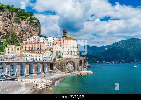 Atrani, Côte amalfitaine, Campanie, Italie, Europe. Banque D'Images