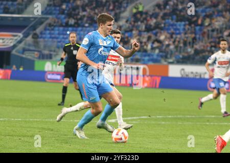 Saint-Pétersbourg, Russie. 02 novembre 2024. Aleksandr Sobolev (7 ans) de Zenit vu en action lors du match de premier League russe entre Zenit Saint-Pétersbourg et Dinamo Makhachkala à Gazprom Arena. Score final : Zenit 2:1 Dinamo. (Photo de Maksim Konstantinov/SOPA images/SIPA USA) crédit : SIPA USA/Alamy Live News Banque D'Images