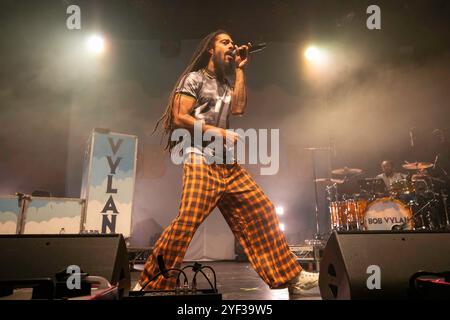 Manchester, Angleterre, 2 novembre 2024. Bob Vylan en tête d'affiche de la Manchester Academy lors de leur humble as the Sun UK Tour. Crédit : Izzy Clayton/Alamy Live News Banque D'Images