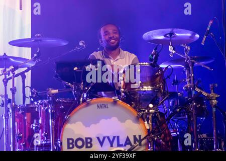 Manchester, Angleterre, 2 novembre 2024. Bob Vylan en tête d'affiche de la Manchester Academy lors de leur humble as the Sun UK Tour. Crédit : Izzy Clayton/Alamy Live News Banque D'Images