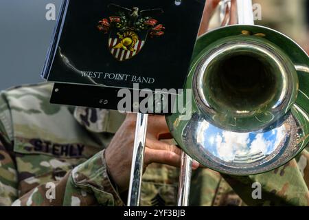 West point, New York, États-Unis. 2 novembre 2024. West point Band avant le match de foot de la NCAA entre les Faucons de l'Air Force à Army Black Knights (21) au Michie Stadium US Military Academy à West point (crédit image : © James Patrick Cooper/ZUMA Press Wire) USAGE ÉDITORIAL SEULEMENT! Non destiné à UN USAGE commercial ! Crédit : ZUMA Press, Inc/Alamy Live News Banque D'Images