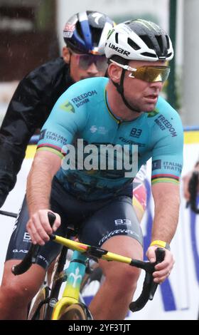 Saitama, Japon. 2 novembre 2024. Le cycliste britannique Mark Cavendish, de Astana Qazaqstan, roule sur le Tour de France Saitama Criterium à Saitama, dans la banlieue de Tokyo, le samedi 2 novembre 2024. Cavendish termine troisième à la dernière course du Japon. (Photo de Yoshio Tsunoda/AFLO) crédit : Aflo Co. Ltd./Alamy Live News Banque D'Images