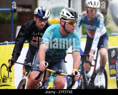 Saitama, Japon. 2 novembre 2024. Le cycliste britannique Mark Cavendish, de Astana Qazaqstan, roule sur le Tour de France Saitama Criterium à Saitama, dans la banlieue de Tokyo, le samedi 2 novembre 2024. Cavendish termine troisième à la dernière course du Japon. (Photo de Yoshio Tsunoda/AFLO) crédit : Aflo Co. Ltd./Alamy Live News Banque D'Images