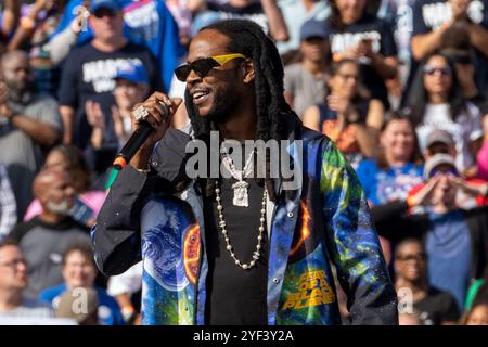 ATLANTA, GÉORGIE - 02 NOVEMBRE : le rappeur et acteur américain 2 Chainz assiste à un rassemblement du vice-président américain Kamala Harris, le candidat du Parti démocrate 2024 au Atlanta Civic Center, à Atlanta, Géorgie, le samedi 2 novembre 2024. ( Credit : Phil Mistry/Alamy Live News Banque D'Images