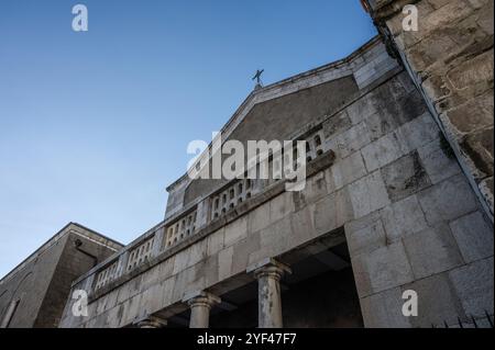 La cathédrale de San Clemente est le lieu de culte principal dans la ville de Teano, en Campanie, et le siège du diocèse de Teano-Calvi Banque D'Images