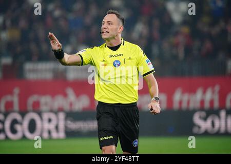 Monza, Italie. 2 Nov 2024. Ermanno Feliciani (arbitre) lors du championnat italien Serie A match de football entre l'AC Monza et l'AC Milan le 2 novembre 2024 au stade U-Power de Monza, en Italie. Crédit : Luca Rossini/E-Mage/Alamy Live News Banque D'Images