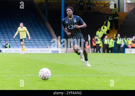 Aribim Pepple joue pour Southend Utd contre Charlton Athletic au premier tour de la FA Cup à Roots Hall, Southend on Sea, Essex, Royaume-Uni Banque D'Images