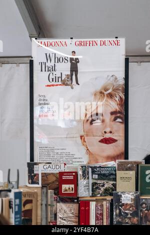 Bologne, Italie - 6 octobre 2024 : affiche de film vintage 'Who's This Girl?' Avec Madonna Banque D'Images