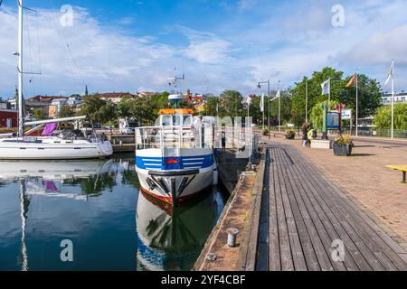 Le MS Solkust, un bateau d'excursion pour voyager vers l'île et le parc national de Blue Maiden (Bla Jungfrun), dans le port d'Oskarshamn, en Suède. Banque D'Images