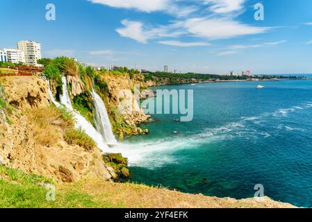 Chutes d'eau de Lower Duden à Antalya, Turquie Banque D'Images