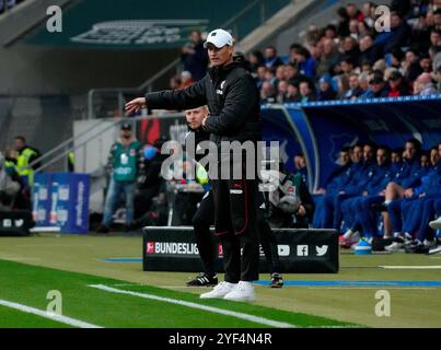 Sinsheim, Deutschland. 02 novembre 2024. 02.11.2024, PreZero-Arena, Sinsheim, GER, 1.FBL, TSG 1899 Hoffenheim vs FC réunis Pauli, DFL règlementation interdit toute utilisation de photographies comme séquences d'images et/ou quasi-vidéo. Dans l'entraîneur d'image Alexander Bessin (parfait Pauli) crédit : dpa/Alamy Live News Banque D'Images