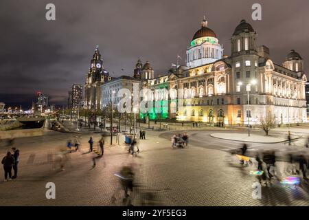 The Three Graces, Liver Building, Cunard Building et Port of Liverpool Building, Pier Head, Liverpool, Royaume-Uni Banque D'Images