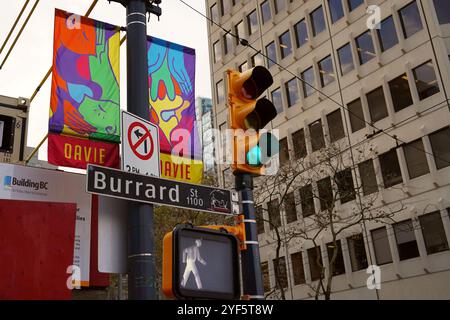 Panneaux de rue et publicité à Vancouver, Colombie-Britannique, Canada. Banque D'Images