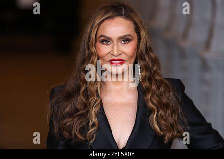 Los Angeles, États-Unis. 02 novembre 2024. MIRACLE MILE, LOS ANGELES, CALIFORNIE, États-Unis - 02 NOVEMBRE : Tina Knowles arrive au 13e Gala annuel du film d'art LACMA 2024 présenté par Gucci qui a eu lieu au Los Angeles County Museum of Art le 2 novembre 2024 à Miracle Mile, Los Angeles, Californie, États-Unis. (Photo de Xavier Collin/image Press Agency) crédit : image Press Agency/Alamy Live News Banque D'Images