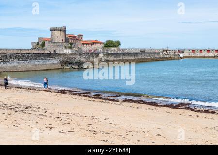 Fort et plage de Socoa, Ciboure Banque D'Images