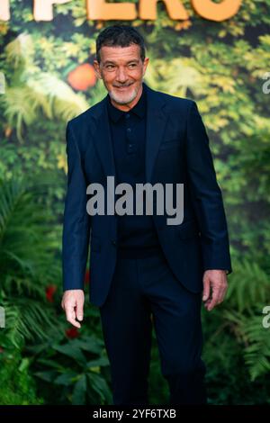 Londres, Angleterre - 3 novembre : Antonio Banderas assiste à la première mondiale de Paddington OIN Peru à Leicester Square le 3 novembre 2024 à Londres, Angleterre (crédit : LounisPhotography / Alamy Live News) Banque D'Images