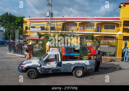 Appuyez sur appuyez taxi, Port au Prince, Haïti Banque D'Images