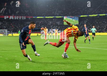 Paris, France. 03 Nov, 2024. Julien Mattia/le Pictorium - 10e jour de Ligue 1 : PSG-RC Lens au Parc des Princes, 2 novembre 2024. - 03/11/2024 - France/Ile-de-France (région)/Paris - 10ème journée de Ligue 1 Mc Donald's, entre le PSG et le RC Lens au Parc des Princes, le 2 novembre 2024. Crédit : LE PICTORIUM/Alamy Live News Banque D'Images