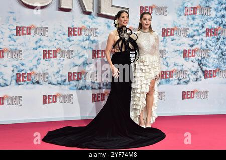 Weltpremiere von RED ONE Lucy Liu, Kiernan Shipka , Darsteller, acteur Ankunft zur Weltpremiere vom RED ONE im UCI Kino in Anwesenheit der Hauptdarsteller*innen Dwayne Johnson, Chris Evans, J.K. Simmons à Berlin, AM 03.11.2024 *** première mondiale de RED ONE Lucy Liu, Kiernan Shipka , interprète, acteur arrivée à la première mondiale de RED ONE au cinéma UCI en présence des acteurs principaux, Chris Evans, le 03 11 2024 Photopress Mueller Banque D'Images