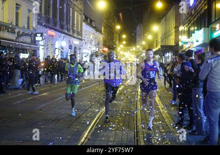 Zagreb, Croatie. 03 Nov, 2024. Les gens participent à la 13e course de 10 km de Zagreb Night le 3 novembre 2024. À Zagreb, Croatie. Photo : Sanjin Strukic/PIXSELL crédit : Pixsell/Alamy Live News Banque D'Images