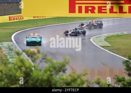 Sao Paulo, Brésil . 18 octobre 2024. Voiture de sécurité - Aston Martin Vantage pendant la formule 1 Lenovo Grande Premio de Sao Paulo 2024, prévue sur le circuit Interlagos, San Paolo, Brésil, BRA 1er-3 novembre 2024 - crédit : Alessio de Marco/Alamy Live News Banque D'Images