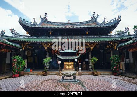 Singapour - 16 août 2024 : le temple taoïste Thian Hock Keng ou temple du bonheur céleste à Chinatown Banque D'Images