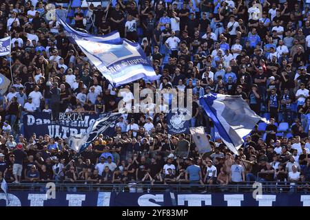 Naples, Latium. 03 Nov, 2024. Fans de Napoli lors du match de Serie A entre Napoli contre Atalanta au stade Maradona à Naples, Italie, le 03 novembre 2024. Crédit : massimo insabato/Alamy Live News Banque D'Images