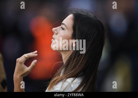 Barcelone, ESP. 03 Nov, 2024. FC BARCELONA VS RCD ESPANYOL. 3 novembre 2024 Aitana Bonmatí (14 ans) du FC Barcelone avant le match entre le FC Barcelone et le RCD Espanyol correspondant à la douzième journée de la Liga EA Sports au stade Olimpic Lluis Companys de Montjuic à Barcelone, Espagne. Crédit : Rosdemora/Alamy Live News Banque D'Images