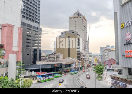 Paysage urbain autour de Bukit Bintang, Kuala Lumpur, Malaisie dans la matinée du 16 juin 2024. Banque D'Images