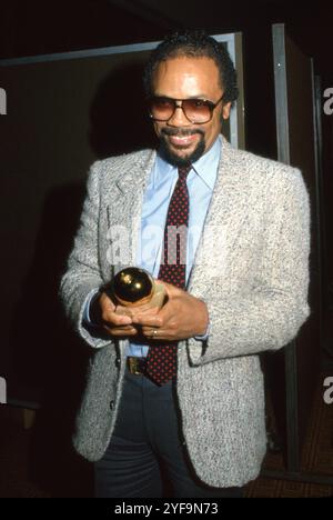 **FICHIER PHOTO** Quincy Jones est décédé. Quincy Jones 1982 crédit : Ralph Dominguez/MediaPunch crédit : MediaPunch Inc/Alamy Live News Banque D'Images