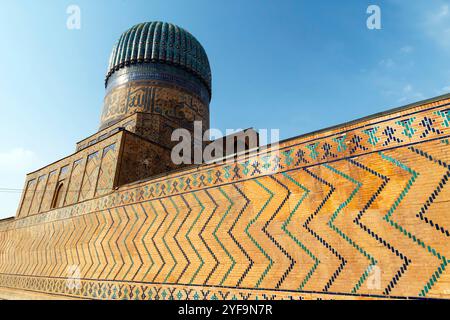 La mosquée Bibi-Khanym est l'un des monuments les plus importants de Samarcande, en Ouzbékistan. Construit pendant la période de la Renaissance Timuride 1399-1405. Banque D'Images