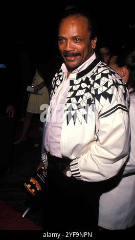 **FICHIER PHOTO** Quincy Jones est décédé. Quincy Jones 1989 crédit : Ralph Dominguez/MediaPunch crédit : MediaPunch Inc/Alamy Live News Banque D'Images