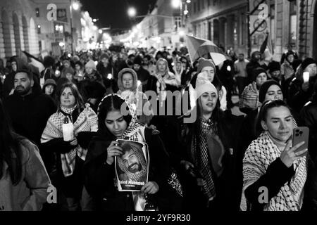 Varsovie, Pologne - 3 novembre 2024 : manifestation 'bougie pour la Palestine' Banque D'Images