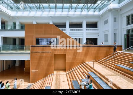 Singapour - 16 août 2024 : vue intérieure de la National Gallery. La plus grande collection publique au monde d'art de Singapour et d'Asie du Sud-est Banque D'Images