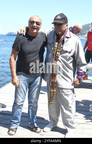 FICHIERS PHOTOS. Cannes, Italie. 18 juillet 2018. ITALIE - 18 JUILLET : Quincy Jones, Tony renis participe au Ischia Global film & Music Fest 2018 le 18 juillet 2018 à Ischia, en Italie. Le célèbre musicien et producteur américain a été honoré par le William Walton Music Legend Award ( Credit : Media Pictures/Alamy Live News Banque D'Images