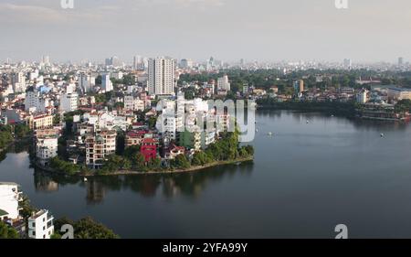 L'horizon de Hanoi dans la capitale du Vietnam en Asie tard dans la soirée Banque D'Images