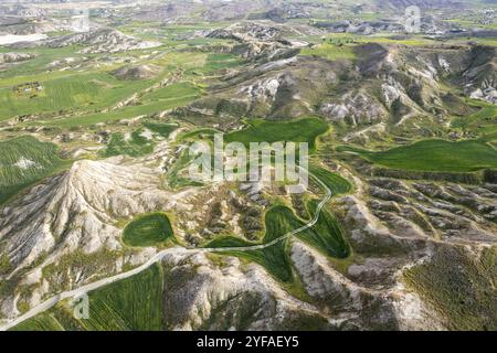 Fait image aérienne de terres agricoles de champ. Récolte en extérieur, Chypre, Europe Banque D'Images