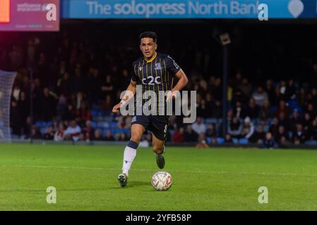 Noor Husin joue pour Southend Utd contre Charlton Athletic lors du premier tour de la FA Cup à Roots Hall, Southend on Sea, Essex, Royaume-Uni Banque D'Images