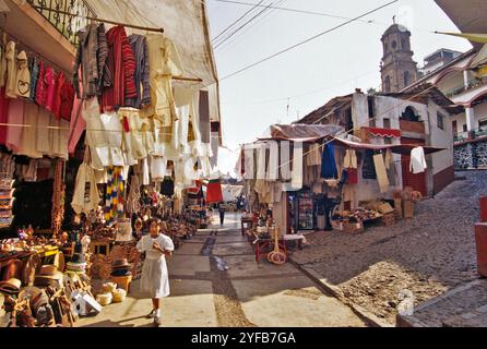 Boutiques de souvenirs à Isla Janitzio, lac Patzcuaro, état de Michoacan, Mexique Banque D'Images