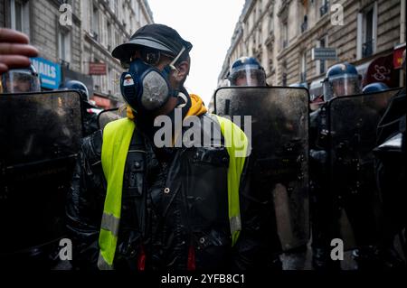 Gilets jaunes 5ème rallye annuel Banque D'Images