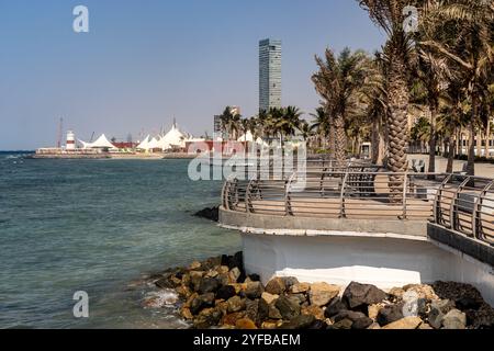 Vue sur la promenade de la corniche à Djeddah, Arabie Saoudite Banque D'Images