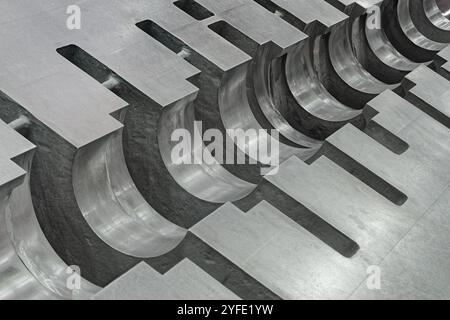 Structure interne d'une pompe centrifuge, énorme corps de pompe en acier. Fond industriel abstrait. Banque D'Images