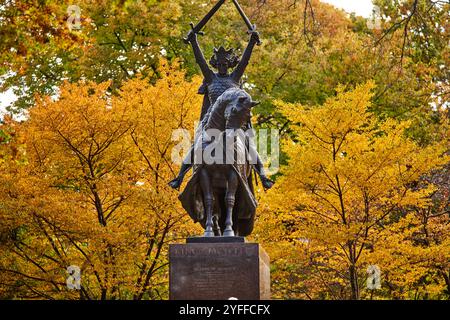 New York Central Park monument équestre au roi Jagiello Grand-Duc de Lituanie Roi de Pologne. Sculpteur polonais Stanislaw Ostrowski Banque D'Images