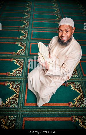 Imam Ibrahim Hussain de la Mosquée de Southport et du Centre culturel islamique Banque D'Images