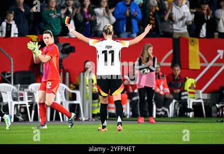 Fussball, Deutschland, Frauen Nationalmannschaft, Freundschaftsspiel, Schauinsland-Reisen-Arena Duisburg : Deutschland - Australien ; Letzte Auswechslung von Alexandra Popp (GER). Banque D'Images