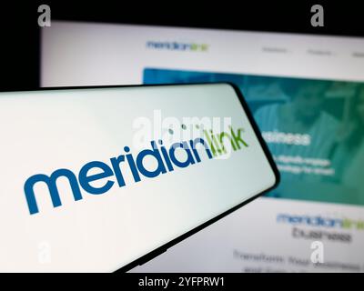 Allemagne. 08 juillet 2024. Dans cette illustration photo, un smartphone avec le logo de la société américaine de logiciels financiers MeridianLink Inc est vu devant le site Web. (Photo timon Schneider/SOPA images/SIPA USA) *** strictement à des fins éditoriales *** crédit : SIPA USA/Alamy Live News Banque D'Images