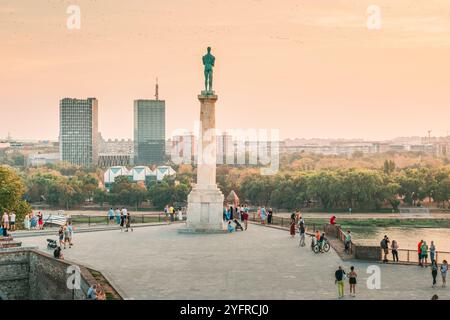 1er septembre 2024, Belgrade, Serbie : le monument historique de Pobednik surplombant le paysage urbain de Belgrade, un endroit populaire pour les voyageurs et les habitants Banque D'Images